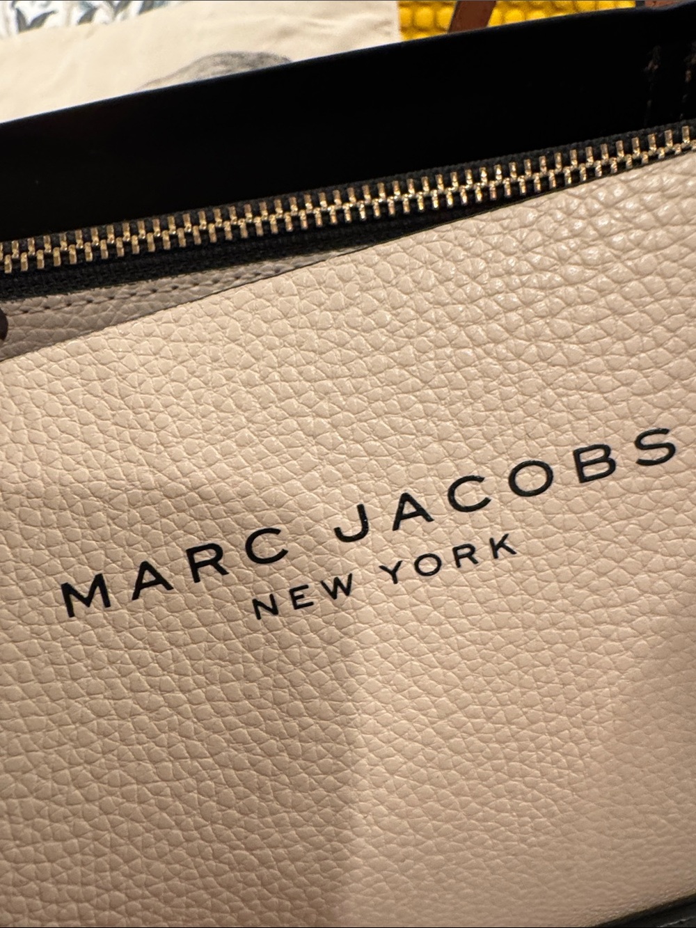 Marc Jacobs Two-Tone Pebbled Leather Tote in Cream, Black and Tan - Picture 2 of 4